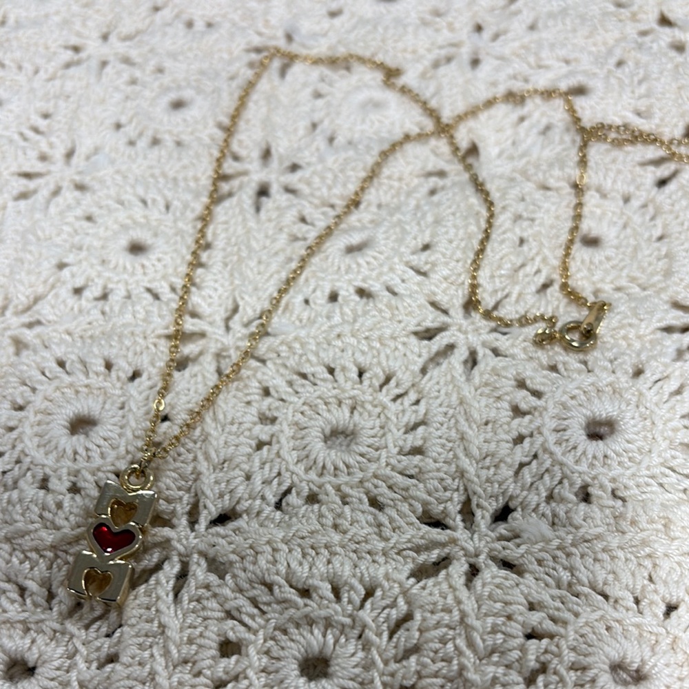 Gold Heart MOM Pendant Necklace
